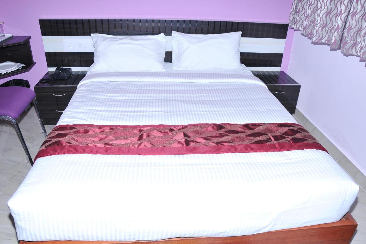 Brahma Inn Bangalore Buitenkant foto